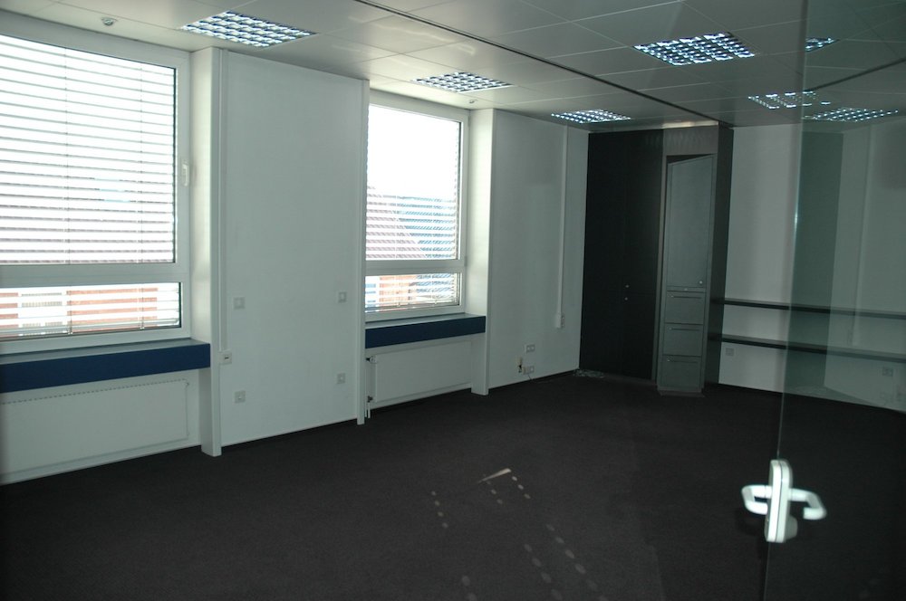 3 Büroräume im 2. OG mit Technikraum im Zentrum von Lohne Image 10