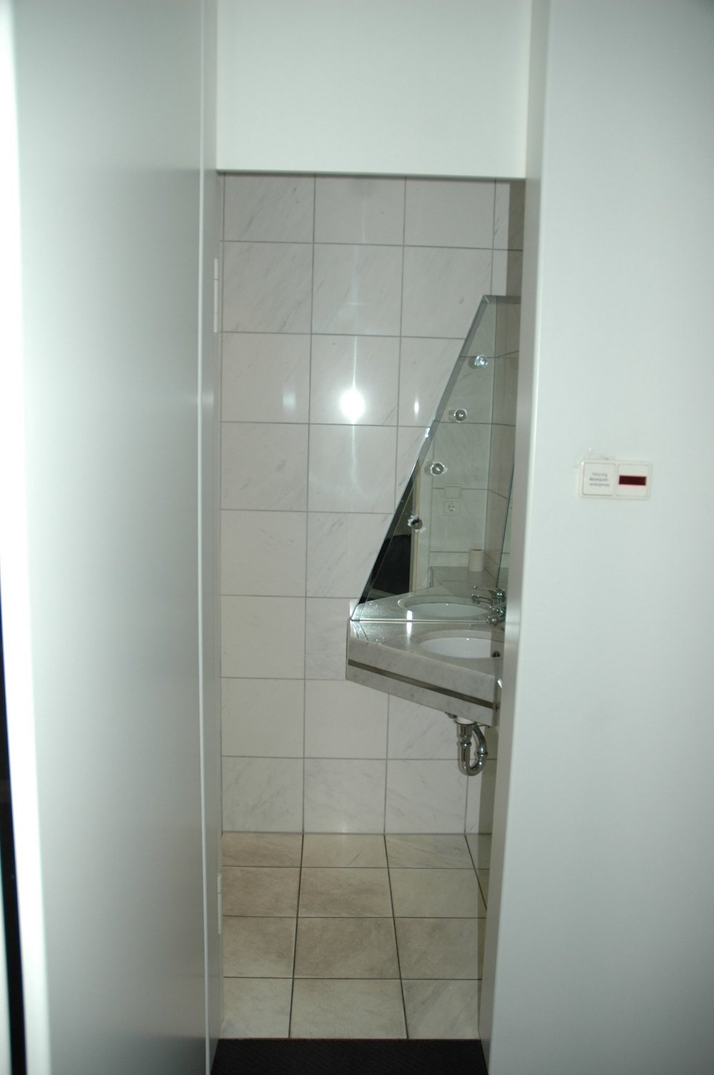 3 Büroräume im 2. OG mit Technikraum im Zentrum von Lohne Image 3