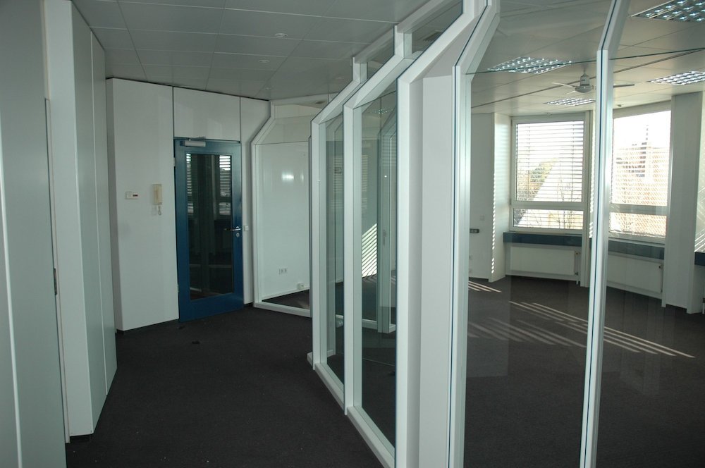 3 Büroräume im 2. OG mit Technikraum im Zentrum von Lohne Image 7